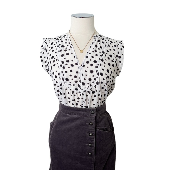 LOFT Tops - LOFT Dotted Blouse Flutter Cap Sleeve White Dark Purple Black Sz XS